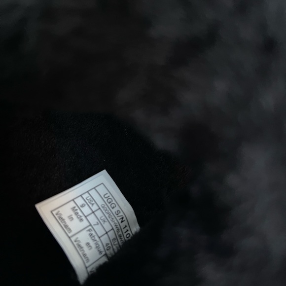 UGG🔴Oh Yeah Black Slippers women’s 9 New - Picture 6 of 10